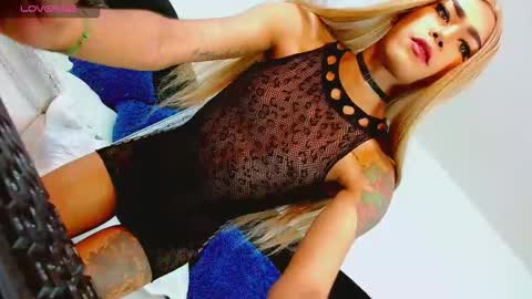 Snapshot of amanda_gray1 chatting on 10-31-25, 07:09 amanda_gray1 online show from 10-31-25, 07:09