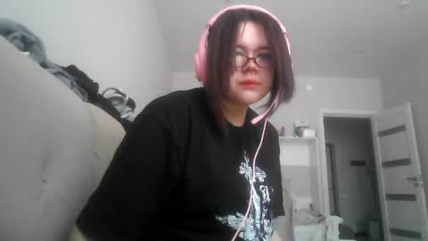 Snapshot of amanda_mia chatting on 04-15-26, 11:06 amanda_mia online show from 04-15-26, 11:06
