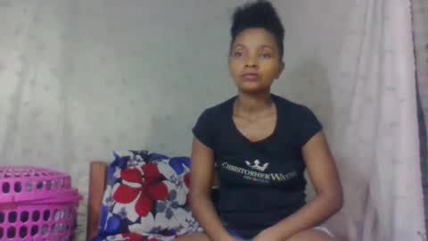 amandaaa25 online show from 10-04-25, 06:44