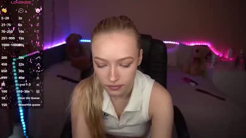 Amanda online show from 11-24-25, 06:35