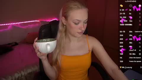Amanda online show from 08-05-26, 08:33
