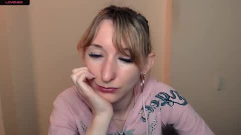 Snapshot of amandasentin chatting on 09-19-25, 07:43 Amanda online show from 09-19-25, 07:43