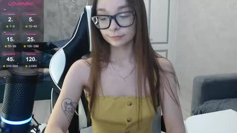 Mila online show from 02-28-25, 01:36