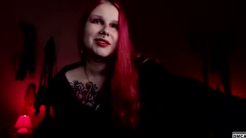 Snapshot of amanita__pantherina chatting on 10-14-25, 07:42 Goddess Amanita online show from 10-14-25, 07:42