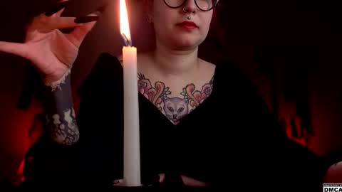 Snapshot of amanita__pantherina chatting on 11-10-25, 12:59 Goddess Amanita online show from 11-10-25, 12:59