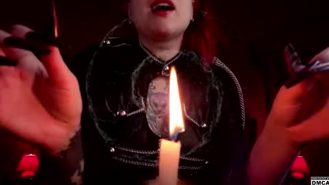 Snapshot of amanita__pantherina chatting on 11-12-25, 01:44 Goddess Amanita online show from 11-12-25, 01:44