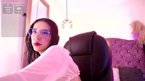 Snapshot of amara_davis1 chatting on 05-07-26, 03:56 amara_davis1 online show from 05-07-26, 03:56