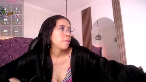 Snapshot of amara_davis1 chatting on 05-31-26, 05:15 amara_davis1 online show from 05-31-26, 05:15