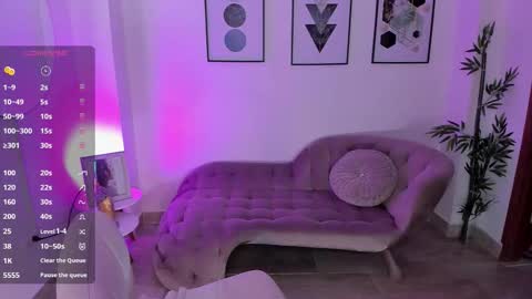 Snapshot of amara_foxx chatting on 11-25-25, 11:32 amara foxx online show from 11-25-25, 11:32