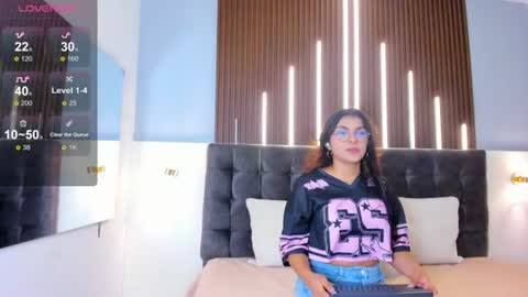 Snapshot of amara_lune chatting on 06-14-26, 03:08 online show from 06-14-26, 03:08