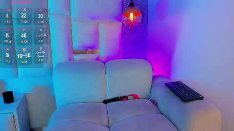 Snapshot of amara_lunee chatting on 06-23-26, 06:22 AMARA online show from 06-23-26, 06:22