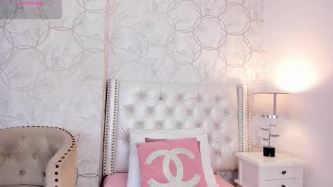 amara_rousse online show from 01-12-26, 11:26