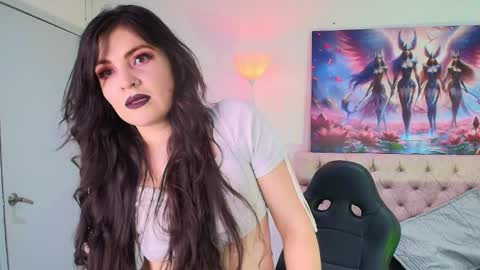 Snapshot of amara_vega chatting on 02-26-25, 11:52 Amara Vega online show from 02-26-25, 11:52