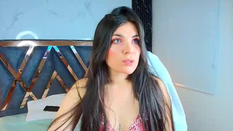 Snapshot of amara_vega chatting on 10-12-25, 10:47 Amara Vega online show from 10-12-25, 10:47