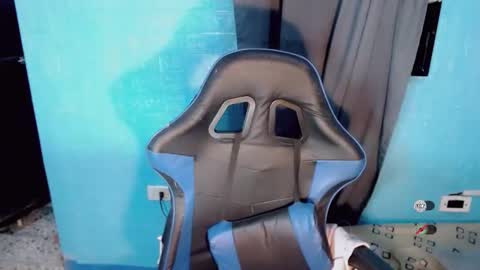 BELLA online show from 11-05-25, 12:43