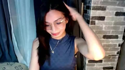 BELLA online show from 01-11-26, 01:49