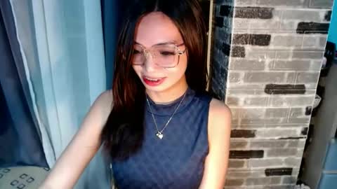 BELLA online show from 01-12-26, 04:01