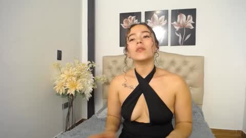 Snapshot of amaranta_f00x chatting on 02-28-26, 01:06 Amaranta online show from 02-28-26, 01:06