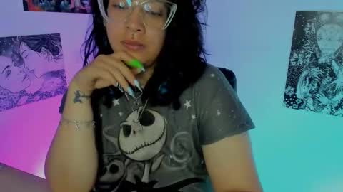 Snapshot of amaryllis_vizcaya chatting on 01-11-26, 05:51 Katt online show from 01-11-26, 05:51