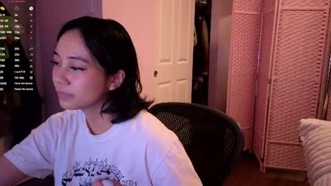 Snapshot of amateuroras chatting on 07-08-26, 11:26 leash online show from 07-08-26, 11:26