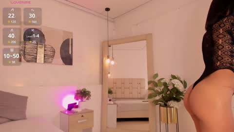 Snapshot of amatiista_12 chatting on 12-17-24, 07:59 A M A T I S T A online show from 12-17-24, 07:59