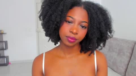 Snapshot of amatiistur chatting on 05-13-26, 06:38 Tammy online show from 05-13-26, 06:38