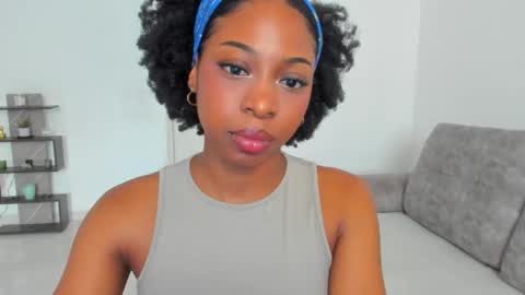Snapshot of amatiistur chatting on 05-27-26, 05:32 Tammy online show from 05-27-26, 05:32