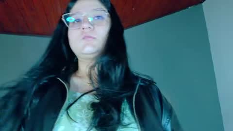 Snapshot of amatistasky__ chatting on 06-12-26, 11:31 AMATISTA online show from 06-12-26, 11:31