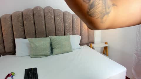 ambar85 online show from 11-30-25, 01:20