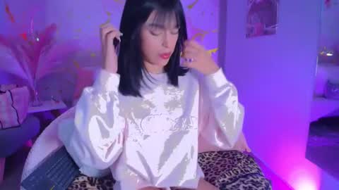 Snapshot of ambar_lanie chatting on 06-22-26, 08:06 Ambar online show from 06-22-26, 08:06