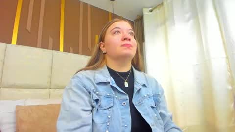 Snapshot of ambargills chatting on 07-16-26, 12:44 AmbarGills online show from 07-16-26, 12:44