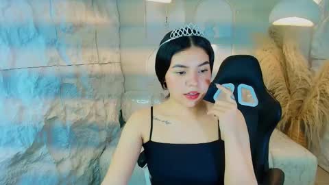 Snapshot of ambarina_r chatting on 11-26-25, 03:18 Ambarina online show from 11-26-25, 03:18