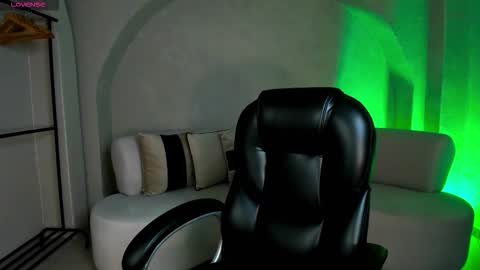 Ambar  online show from 11-04-25, 12:04