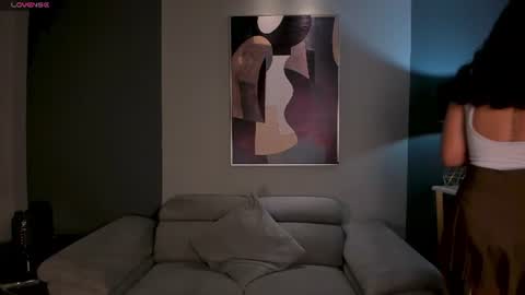 Snapshot of ambarjames_ chatting on 06-15-26, 11:01 Ambar online show from 06-15-26, 11:01
