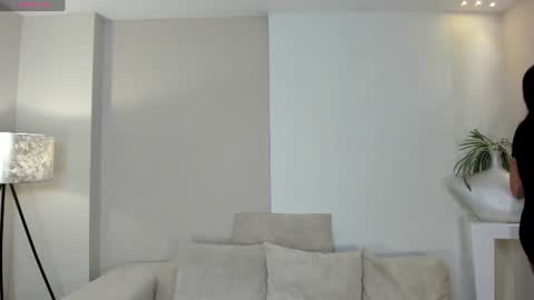 Snapshot of ambarjames_ chatting on 07-04-26, 11:27 Ambar online show from 07-04-26, 11:27