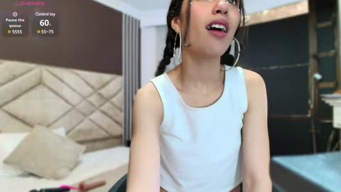 Ambar Ross online show from 12-15-24, 10:26