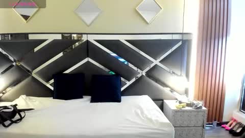 Ambar Ross online show from 03-22-26, 12:19