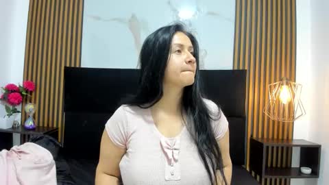   online show from 10-31-25, 03:40