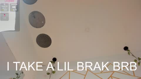 Snapshot of ambeer_rousess chatting on 02-06-25, 11:04 Amber online show from 02-06-25, 11:04