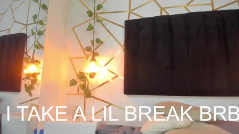 Snapshot of ambeer_rousess chatting on 02-26-25, 11:48 Amber online show from 02-26-25, 11:48