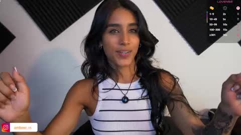 Snapshot of ambeer_rousess chatting on 09-20-25, 12:39 Amber online show from 09-20-25, 12:39