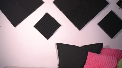 Snapshot of ambeer_rousess chatting on 11-07-25, 11:27 Amber online show from 11-07-25, 11:27