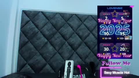 Snapshot of amber_adams_ chatting on 01-13-25, 07:31 Amber online show from 01-13-25, 07:31