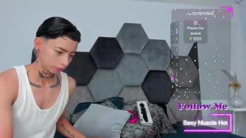 Snapshot of amber_adams_ chatting on 01-25-25, 02:25 Amber online show from 01-25-25, 02:25