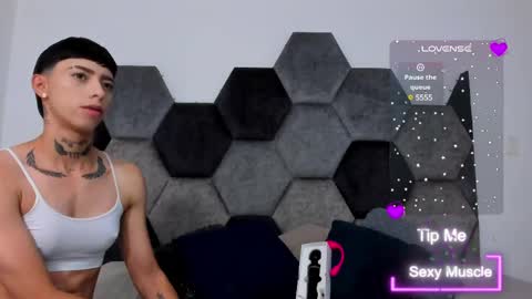 Snapshot of amber_adams_ chatting on 03-06-25, 01:24 Amber online show from 03-06-25, 01:24