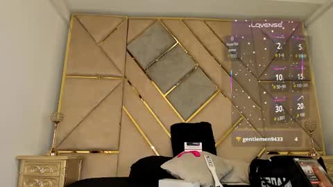 Snapshot of amber_adams_ chatting on 09-16-25, 05:14 Amber online show from 09-16-25, 05:14