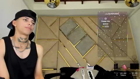 Snapshot of amber_adams_ chatting on 09-19-25, 05:13 Amber online show from 09-19-25, 05:13