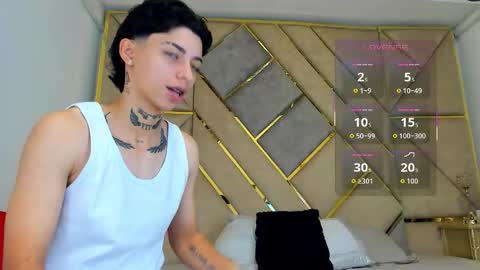 Snapshot of amber_adams_ chatting on 10-14-25, 12:50 Amber online show from 10-14-25, 12:50