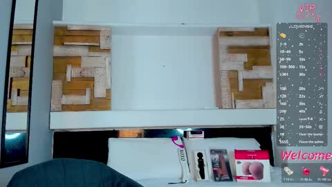 Snapshot of amber_adams_ chatting on 01-10-26, 06:09 Amber online show from 01-10-26, 06:09