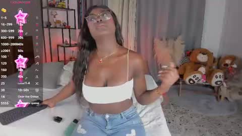 Snapshot of amber_maxwell chatting on 07-14-26, 09:31 Amber online show from 07-14-26, 09:31